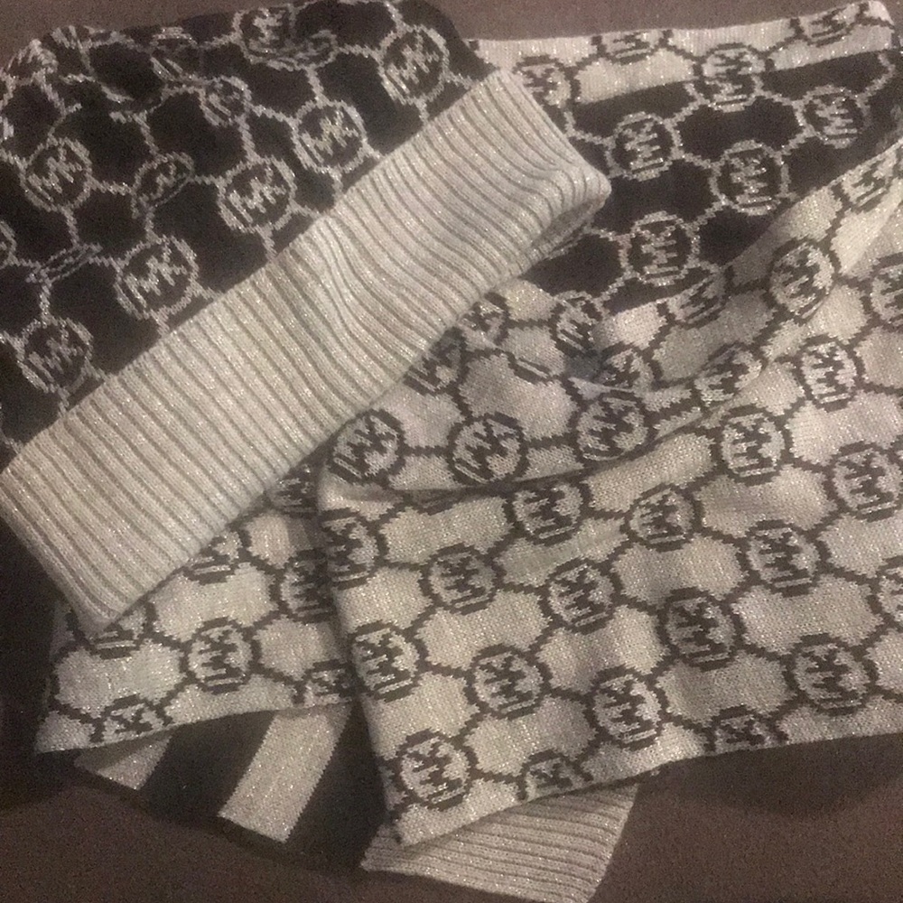 Never worn Michael Kors scarf and hat set